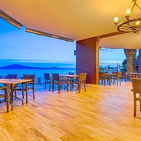 Cunda Hotel 2*